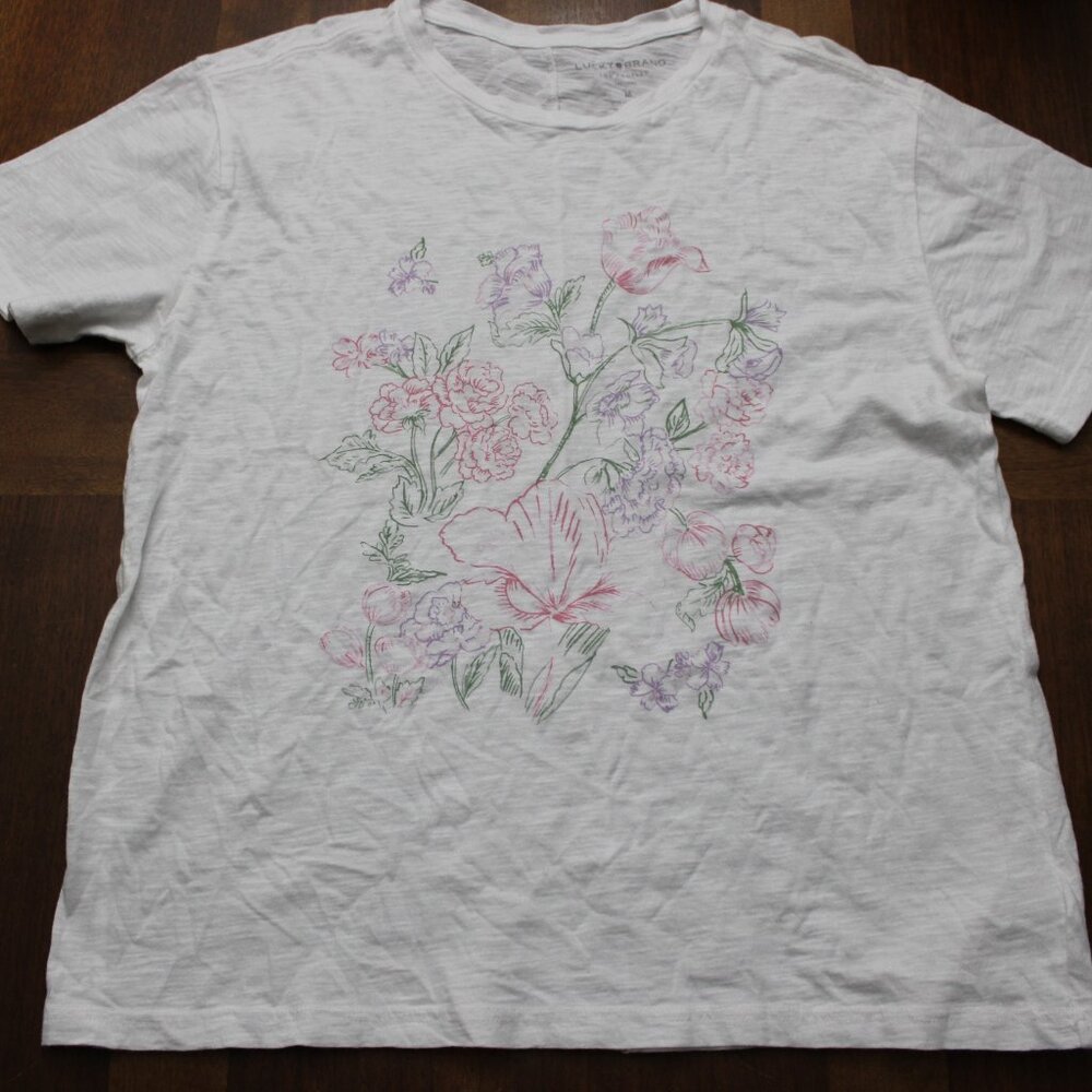 Lucky Brand White Floral Short Sleeve Top Size Medium NWOT
